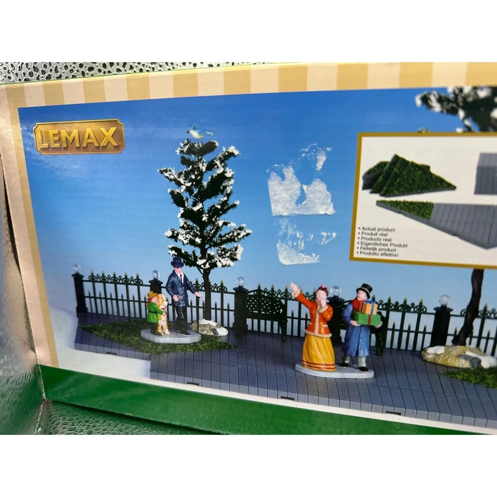 Lemax Plaza System Grey Triangle Grass‎ Landscape Accents 24 Pieces 64109